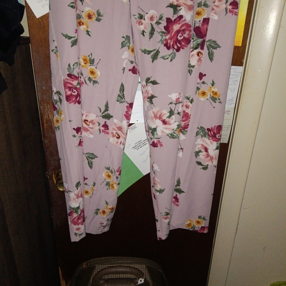 TORRID high waisted floral trousers  🆕 - Picture 6 of 10